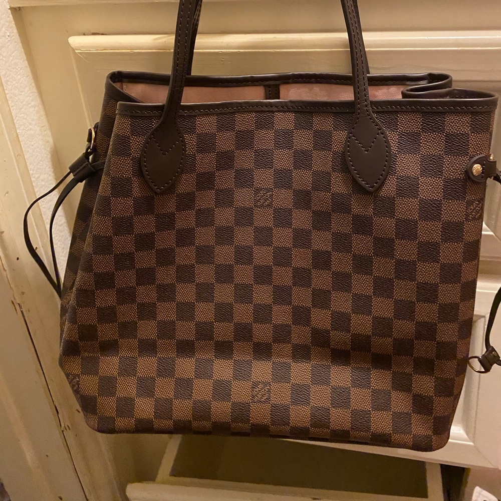 Louis Vuitton Neverfull MM Rose Ballerine
